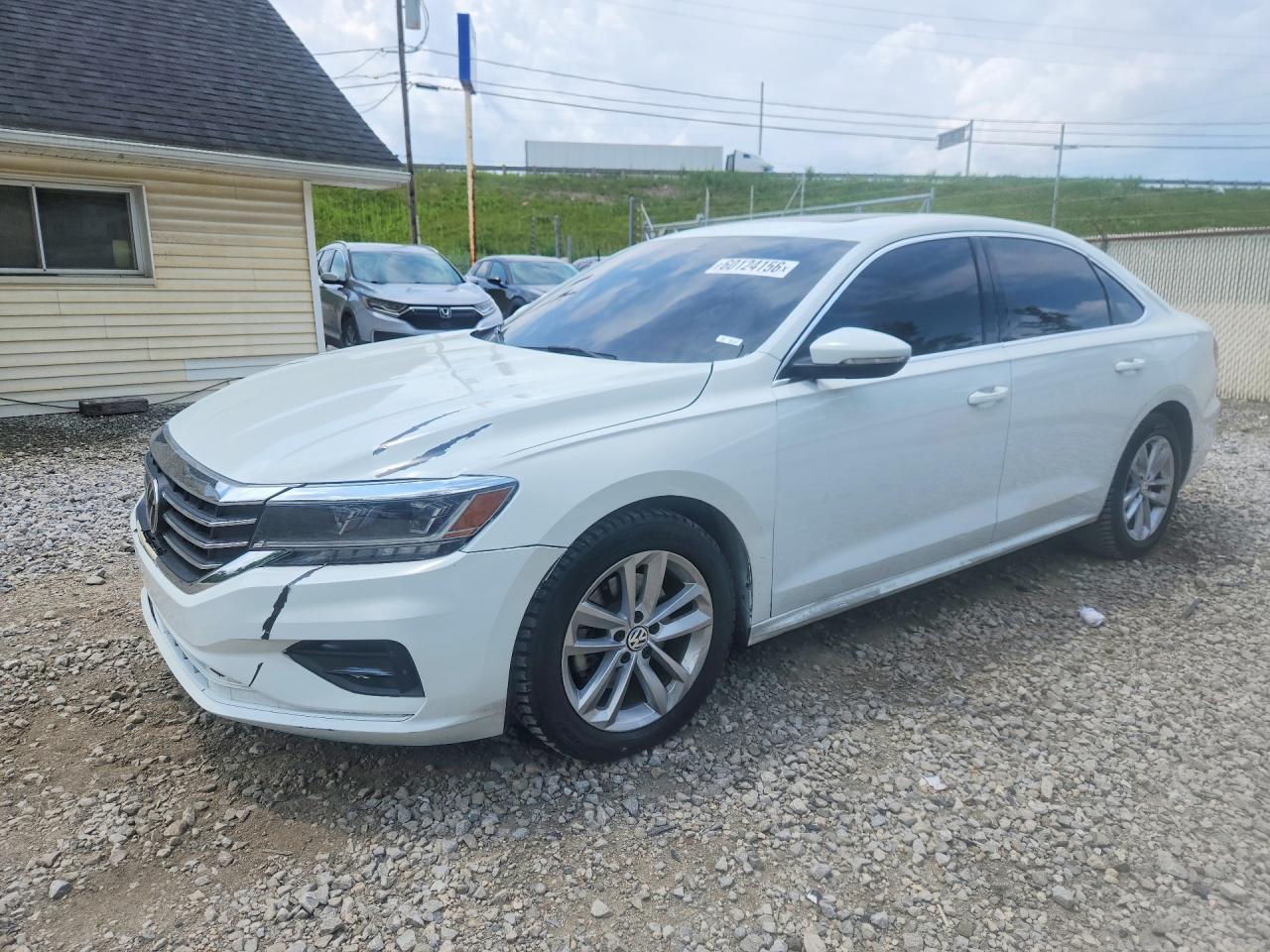 2020 Volkswagen Passat SE, VIN 1VWWA7A34LC024214 — Front end