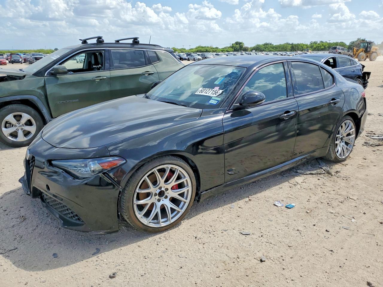 2019 Alfa Romeo Giulia Ti Lusso, VIN ZARFAMBN7K7600909 — Мелкие вмятины и царапины