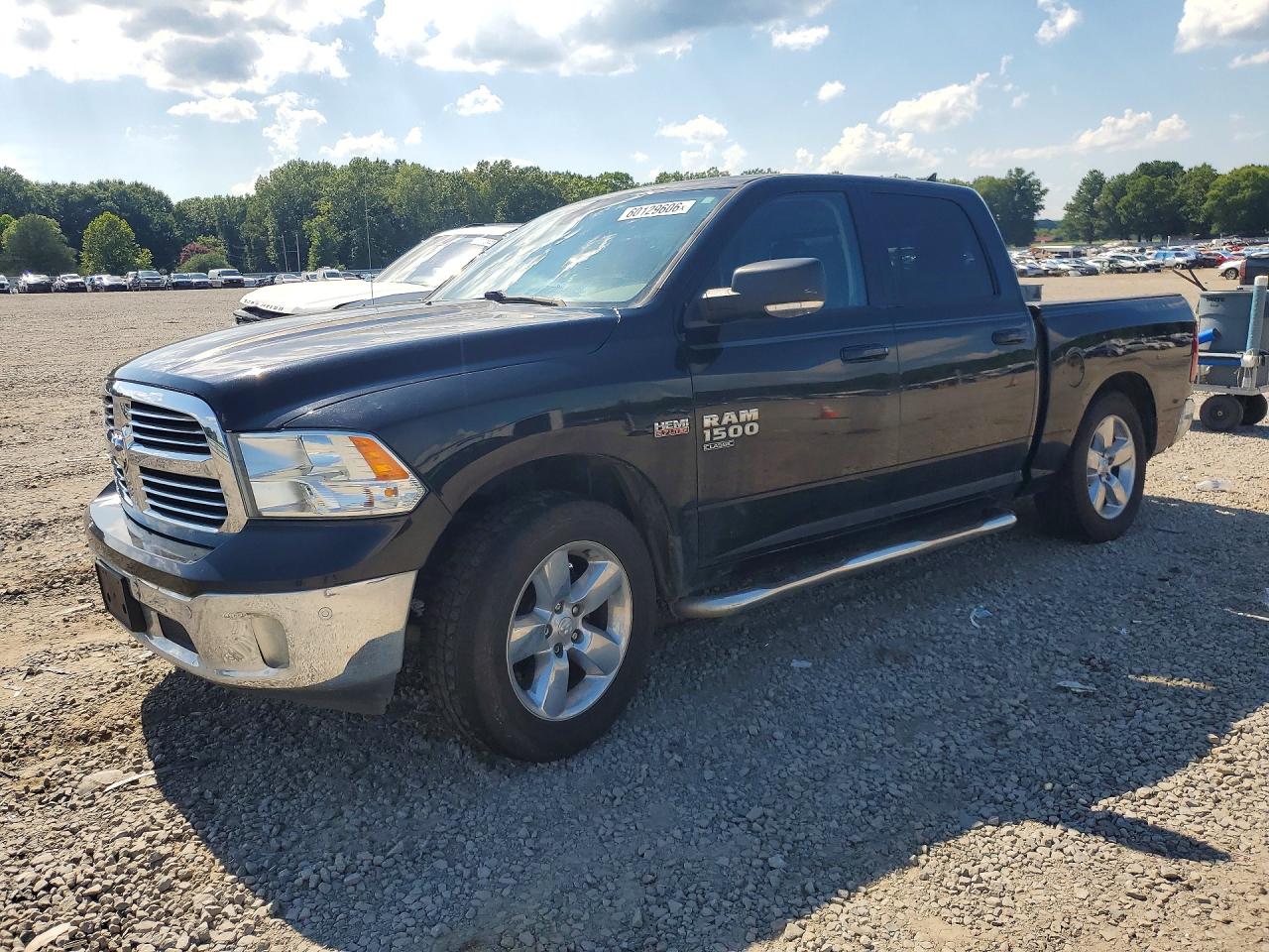 2019 Ram 1500 Big Horn, VIN 1C6RR6LT6KS675372 — Rear end
