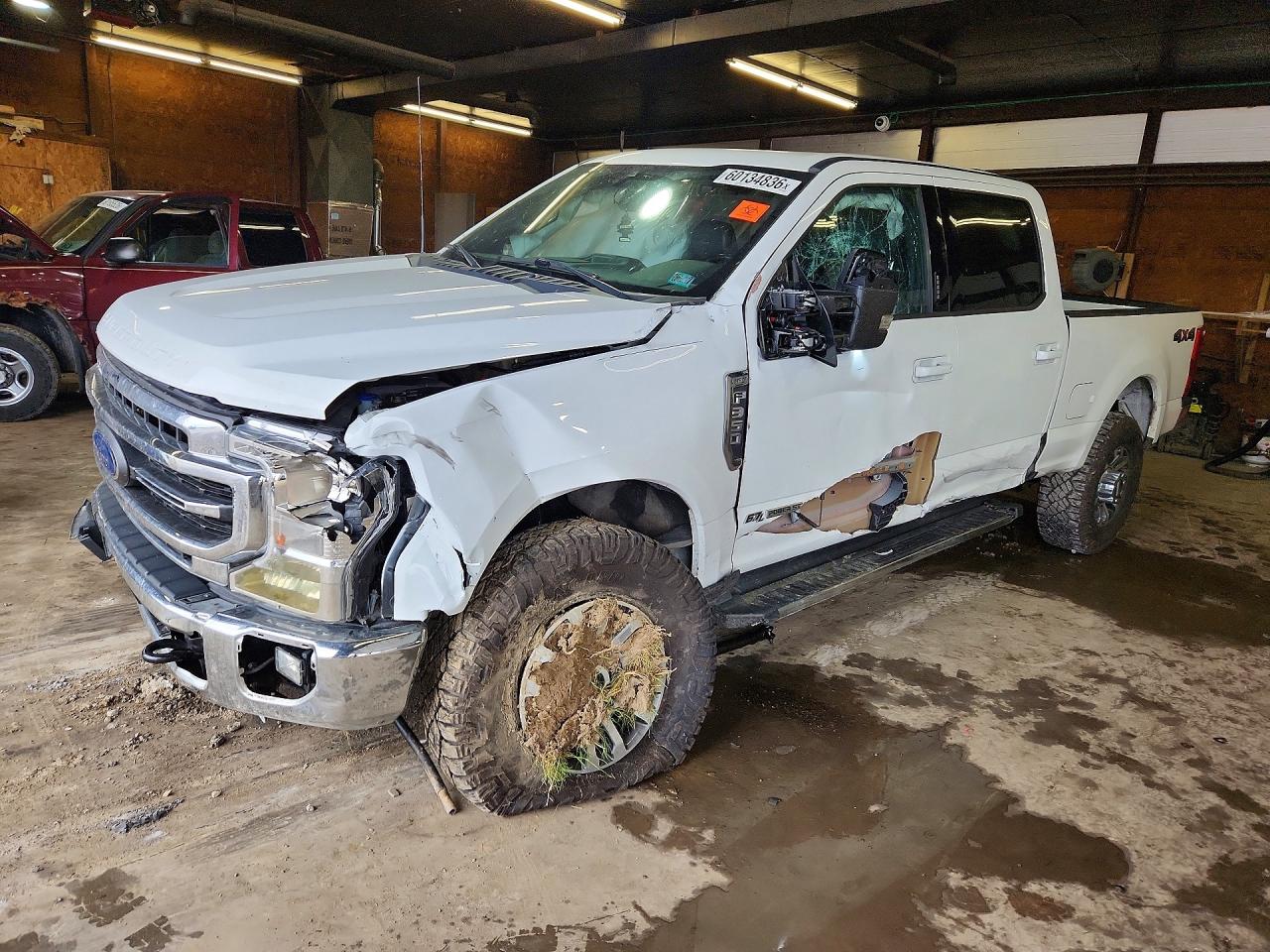 2022 Ford F-350 XL, VIN 1FT8W3BT4NED07594 — Front end