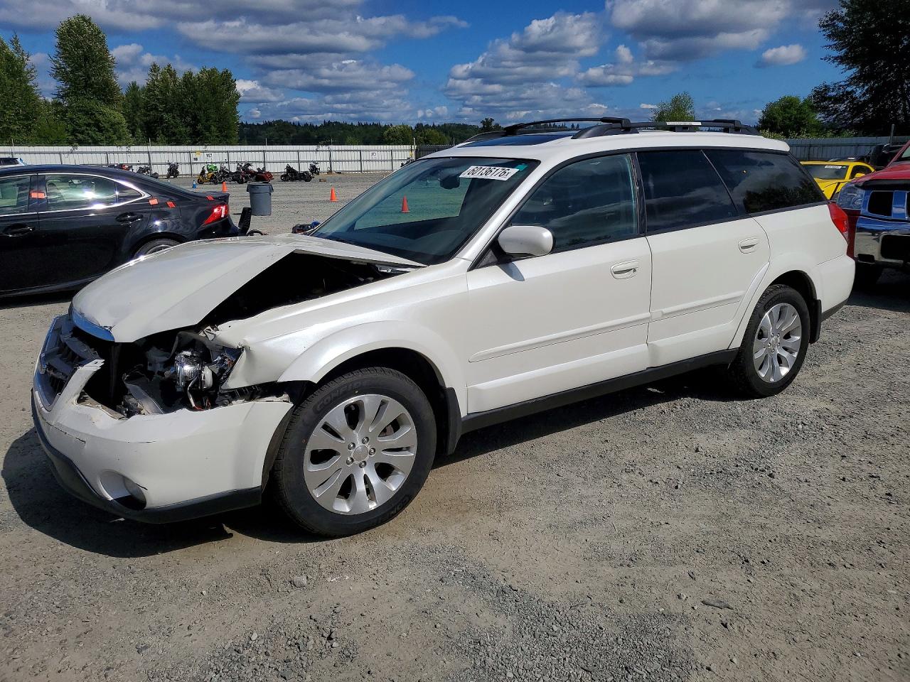 2009 Subaru Outback Limited, VIN 4S4BP66C997322712 — Перед