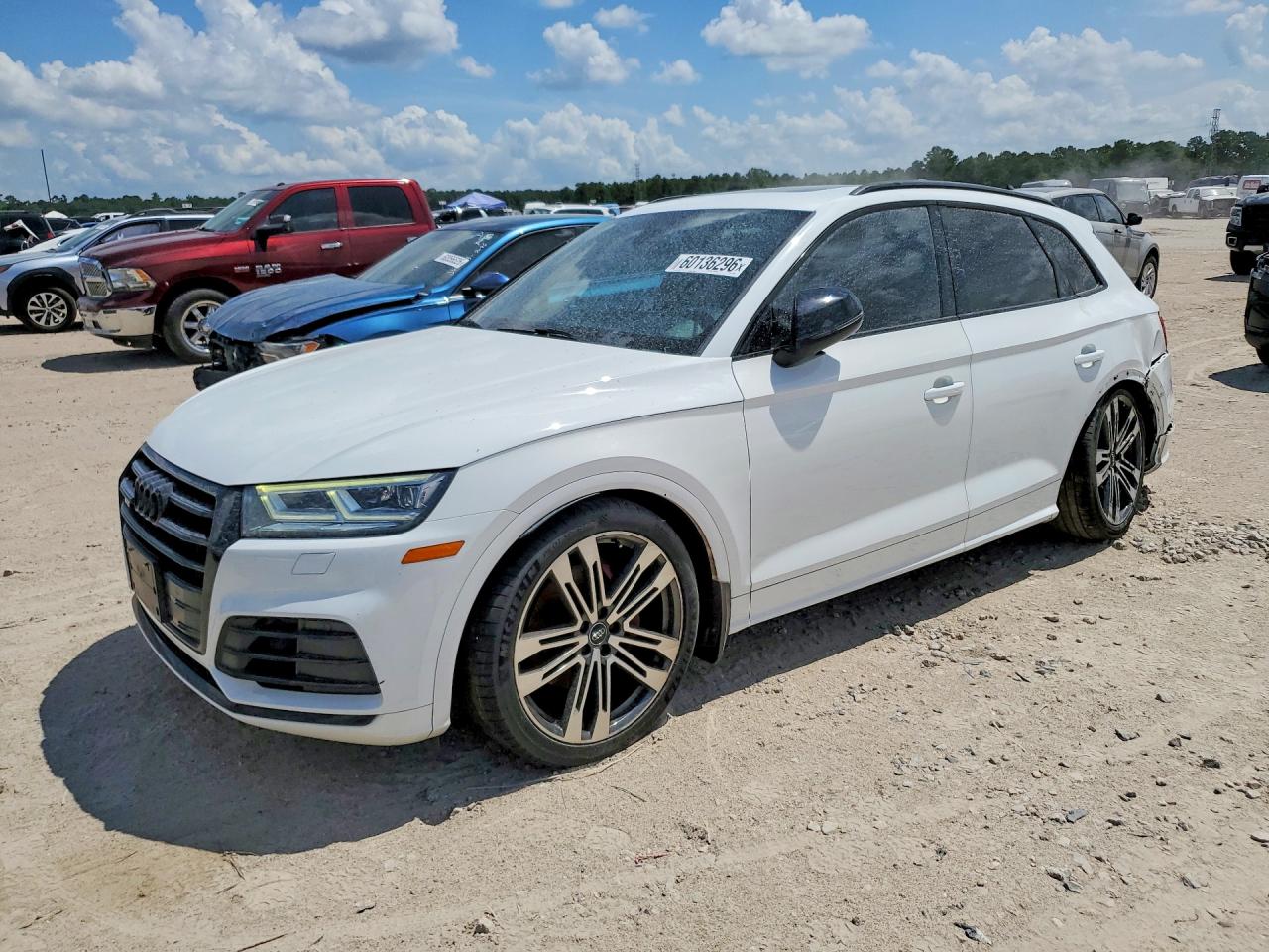 2020 Audi SQ5 Premium Plus, VIN WA1B4AFY6L2113390 — Зад