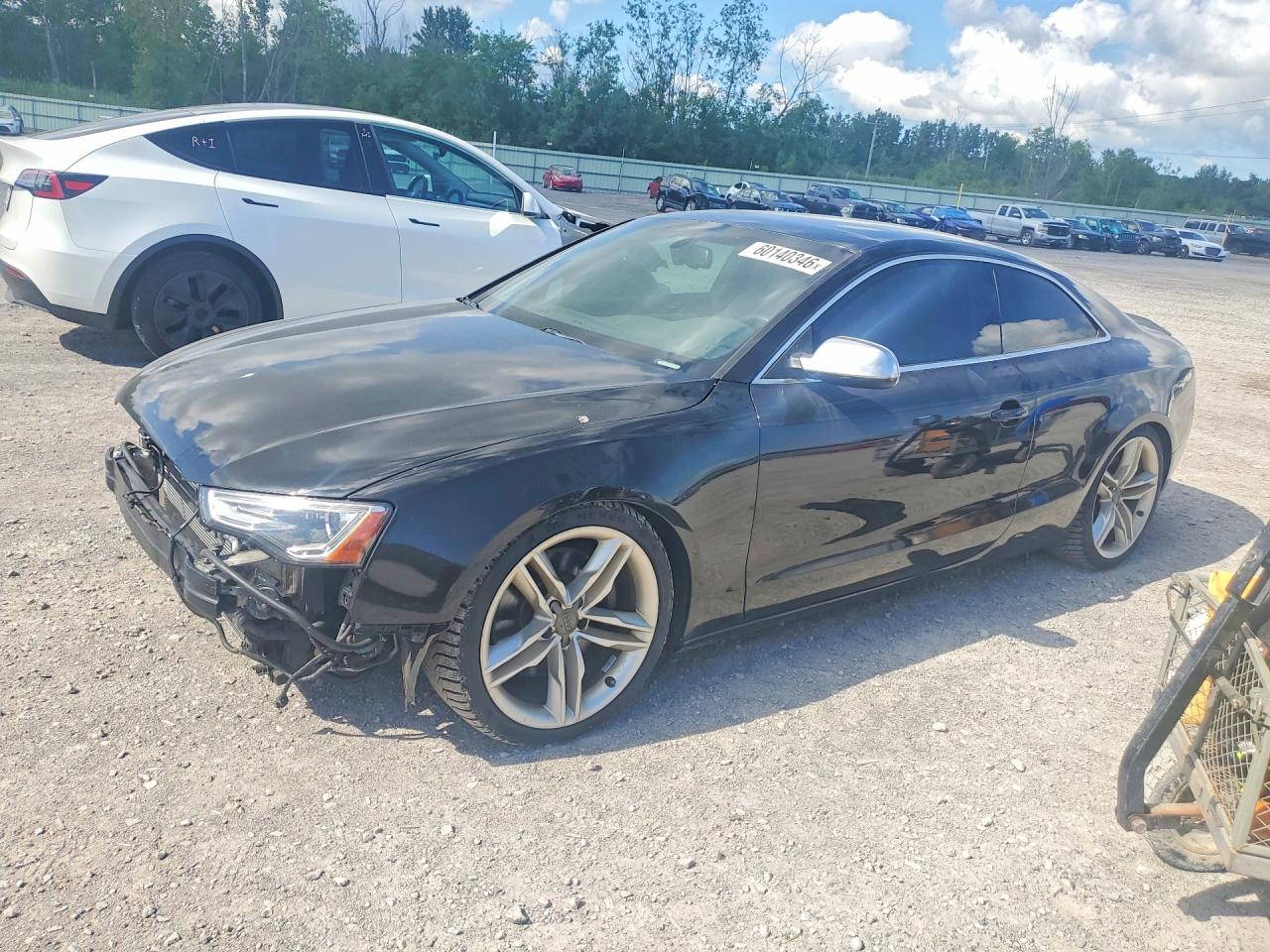 2011 Audi S5 Prestige, VIN WAUVVAFR6BA011436 — Перед