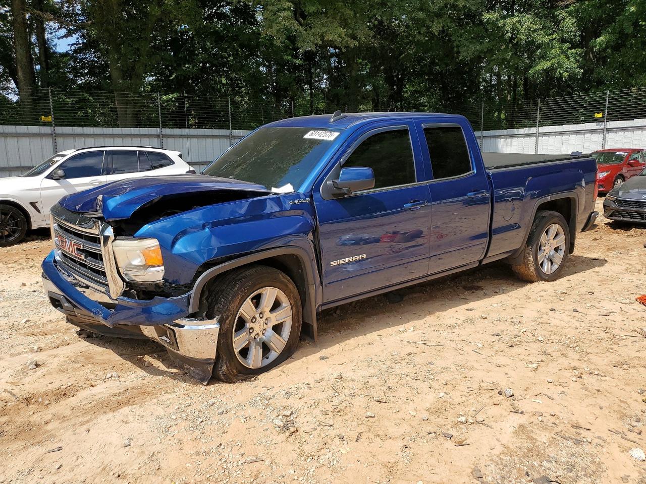 2015 GMC Sierra 1500 SLE, VIN 1GTV2UEC1FZ371912 — Front end