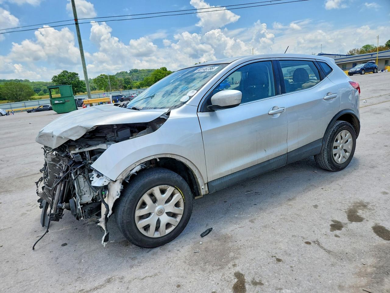2018 Nissan Rogue S, VIN JN1BJ1CP4JW156645 — Front end
