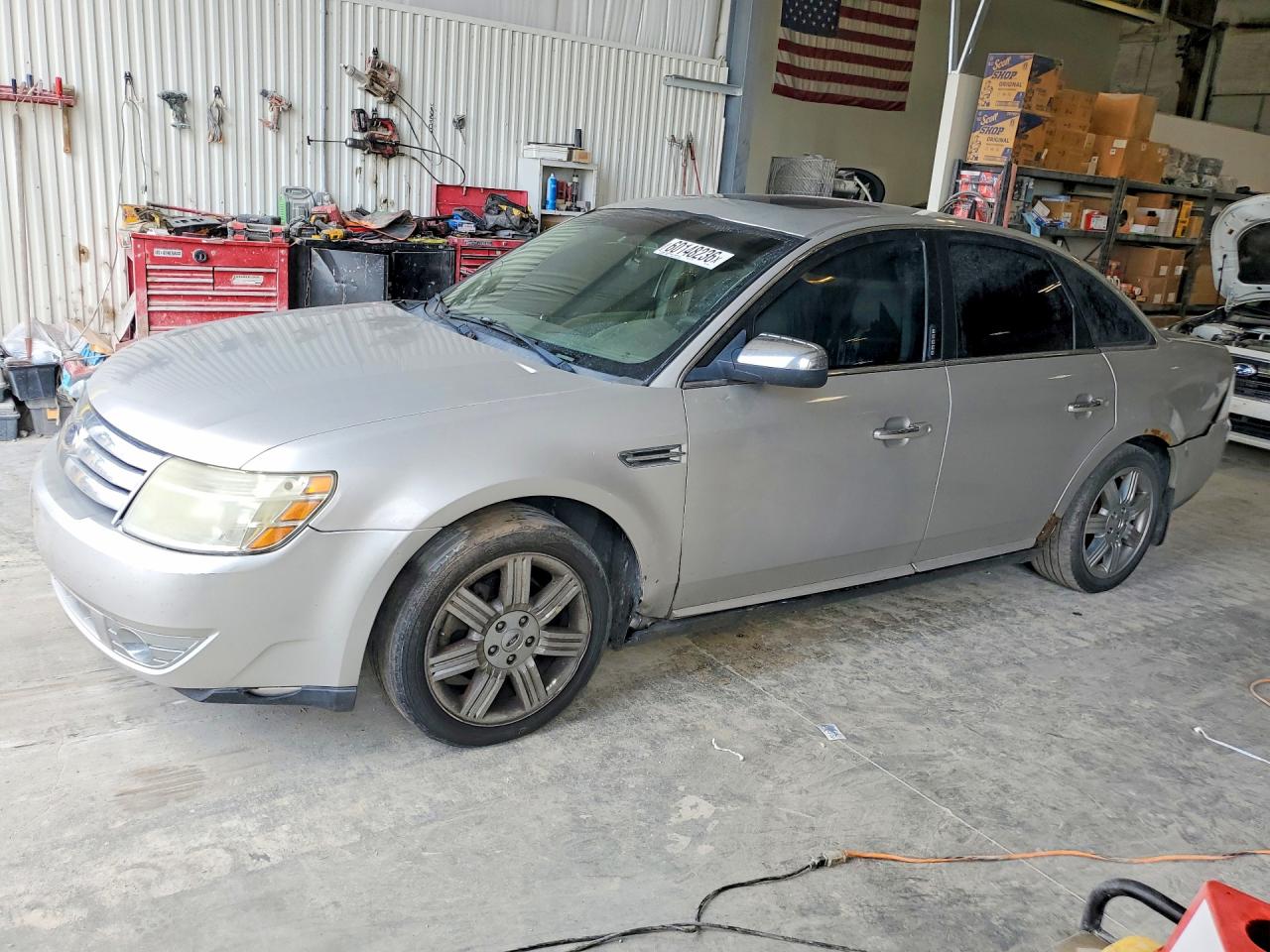 2008 Ford Taurus Limited, VIN 1FAHP25W08G179804 — Бок