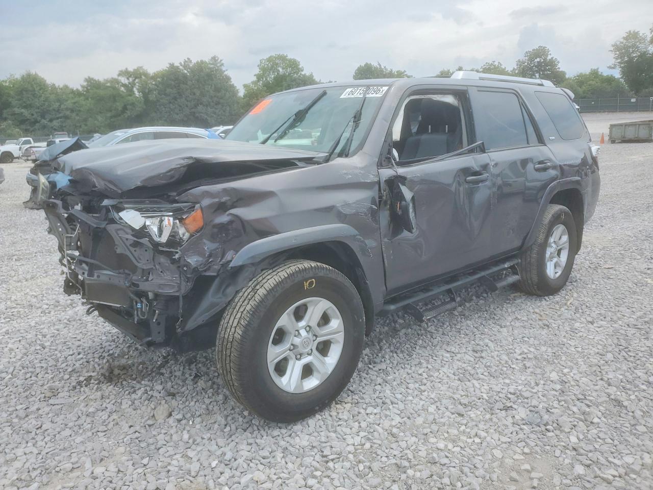 2018 Toyota 4Runner SR5 Premium, VIN JTEBU5JR8J5509521 — All over
