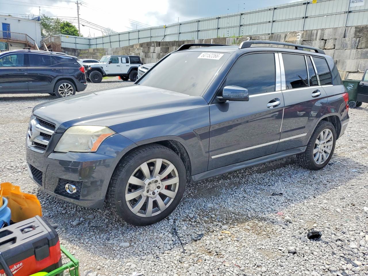 2011 Mercedes-Benz GLK 350, VIN WDCGG8HBXBF581595 — Minor dents and scratches