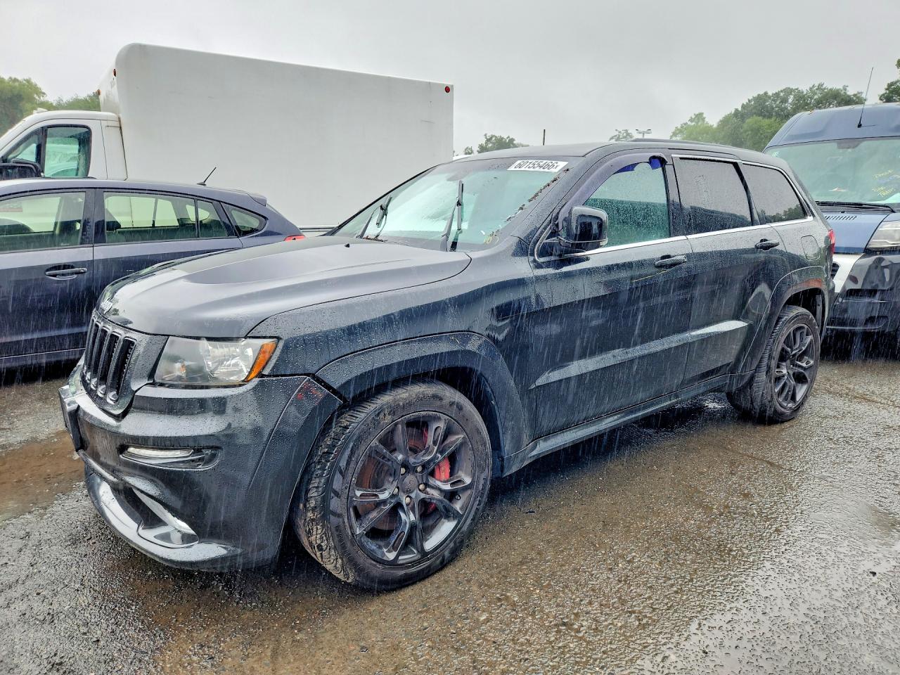 2013 Jeep Grand Cherokee SRT8 Vapor, VIN 1C4RJFDJ9DC509907 — Front end