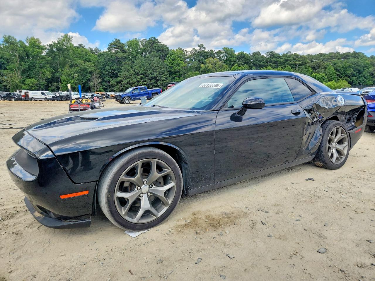 2015 Dodge Challenger SXT Plus, VIN 2C3CDZBG9FH805391 — Side