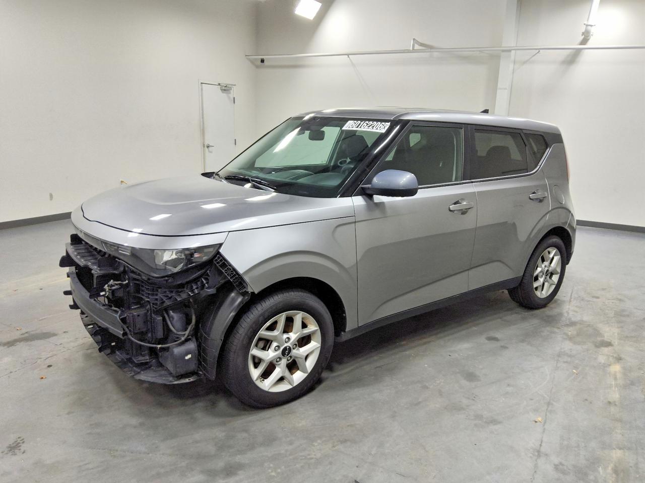 2024 Kia Soul LX, VIN KNDJ23AU5R7239968 — Front end