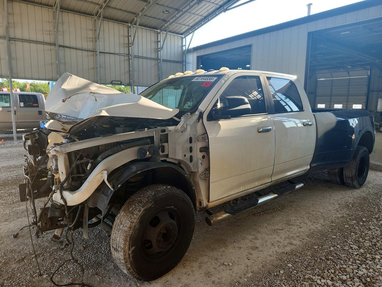 2015 Ram 3500 Big Horn, VIN 3C63RPHL0FG657144 — Перед