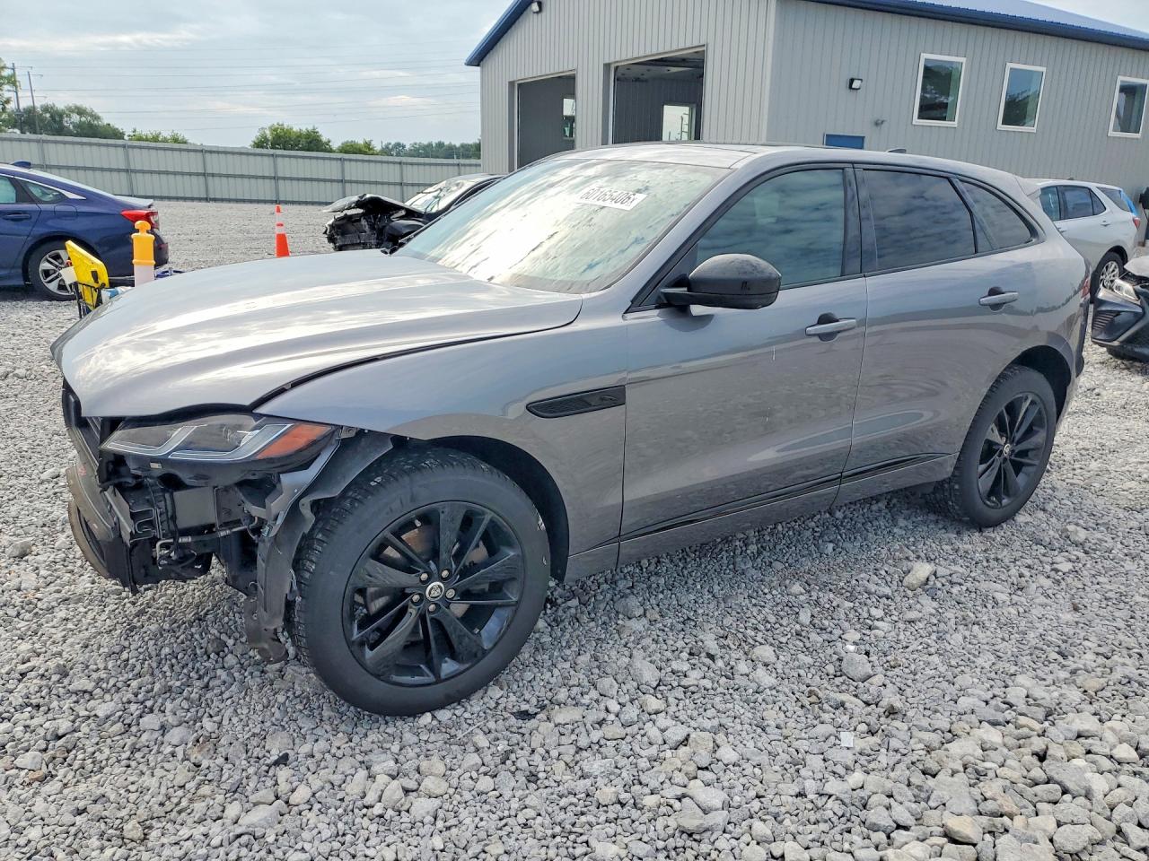 2024 Jaguar F-Pace R-Dynamic S, VIN SADCT2EX8RA726772 — Front end