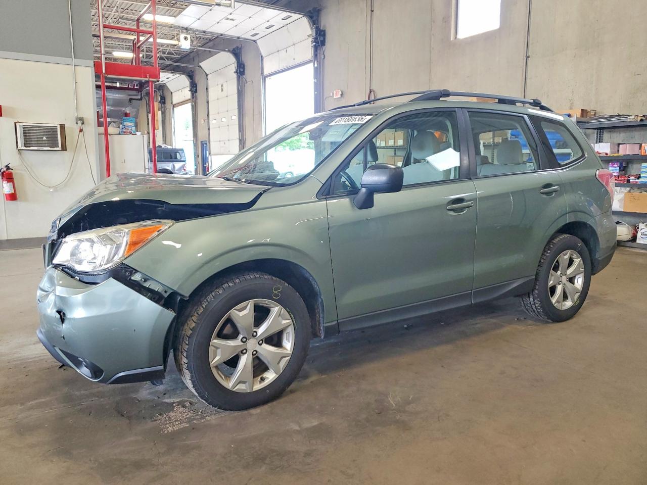 2015 Subaru Forester 2.5i, VIN JF2SJABC5FH596110 — Front end