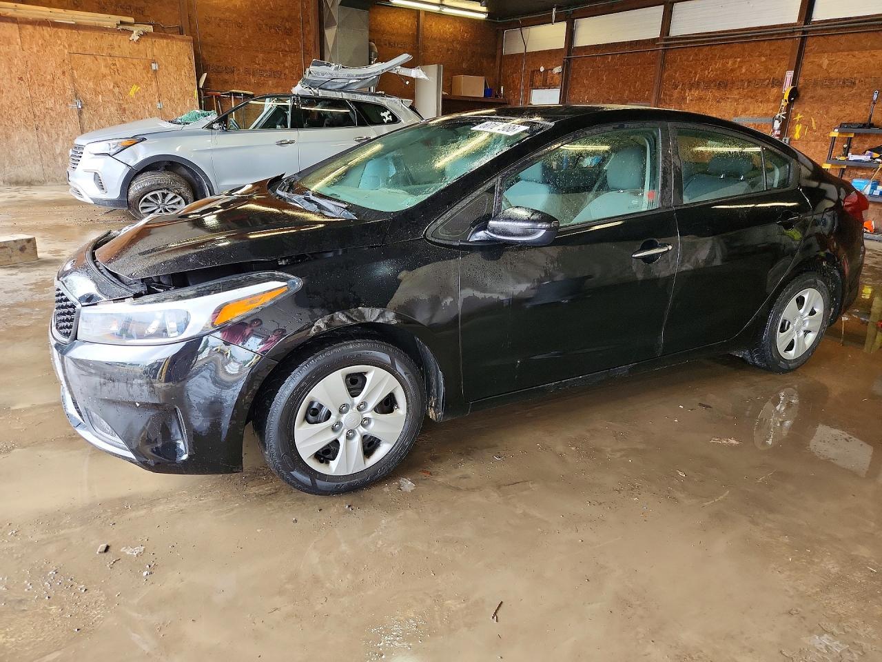 2017 Kia Forte LX, VIN 3KPFK4A74HE039720 — Front end