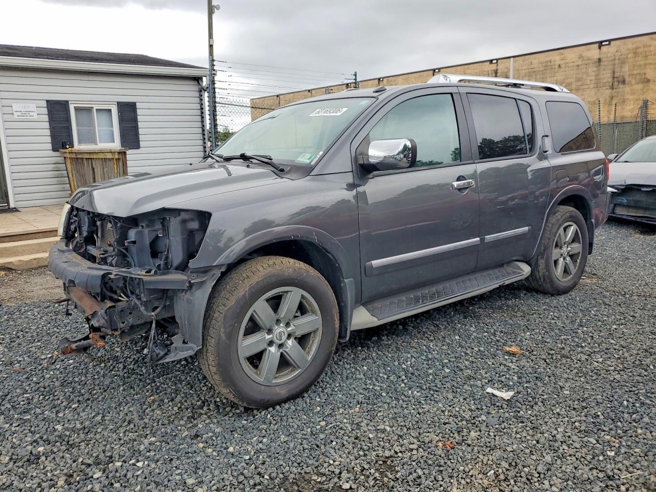 2011 Nissan Armada Platinum, VIN 5N1AA0NC2BN619673 — Перед