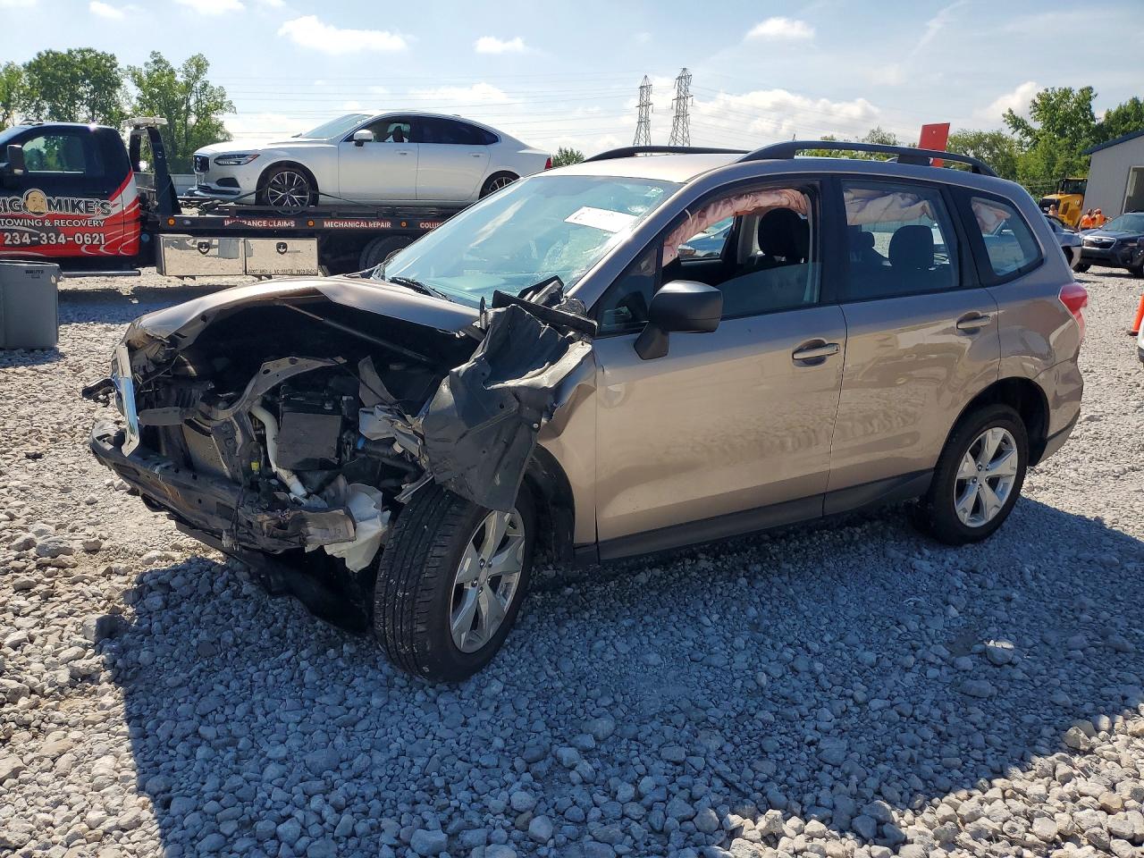 2016 Subaru Forester 2.5i, VIN JF2SJABC4GH429173 — Перед