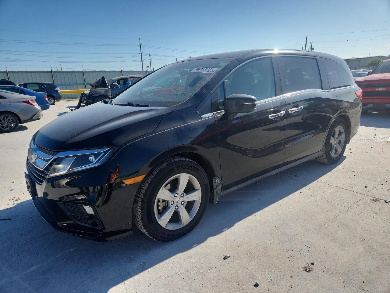 2018 Honda Odyssey EX-L, VIN 5FNRL6H7XJB003882 — Rear end