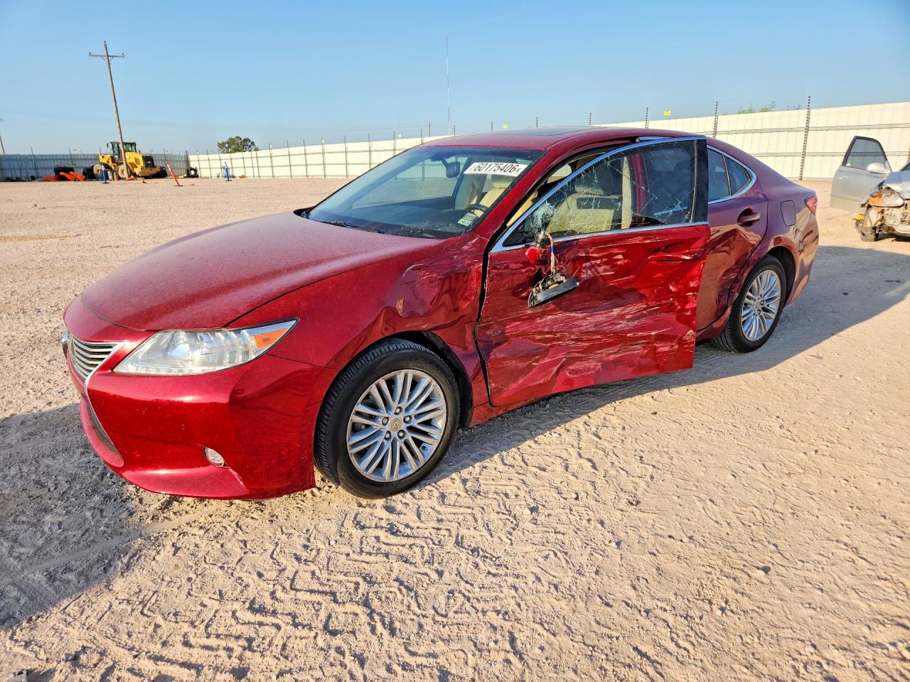 2014 Lexus ES 330, VIN JTHBK1GG3E2092355 — Side