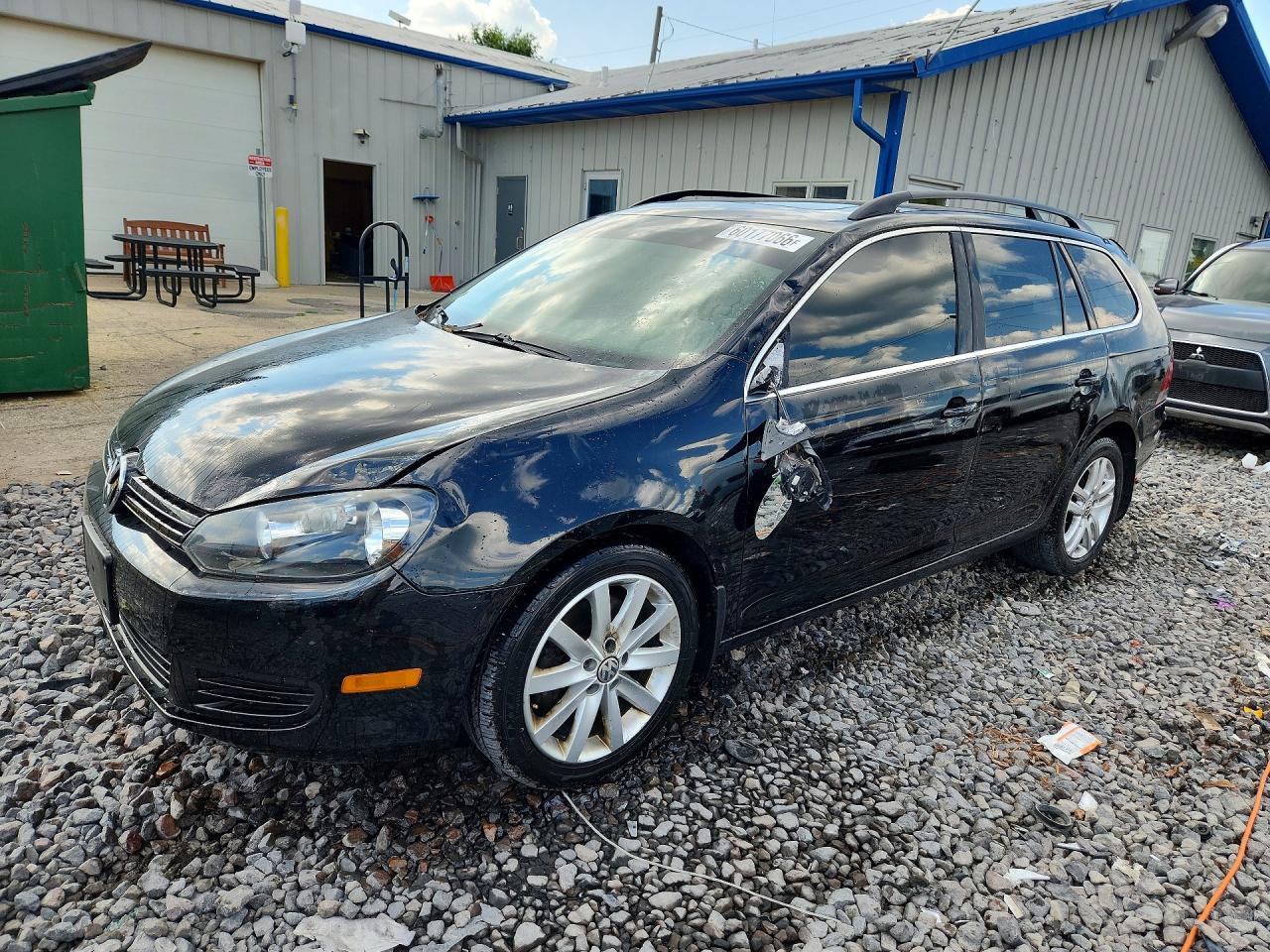 2013 Volkswagen Jetta TDI w/Sunroof & Nav, VIN 3VWPL7AJ3DM668588 — Roof