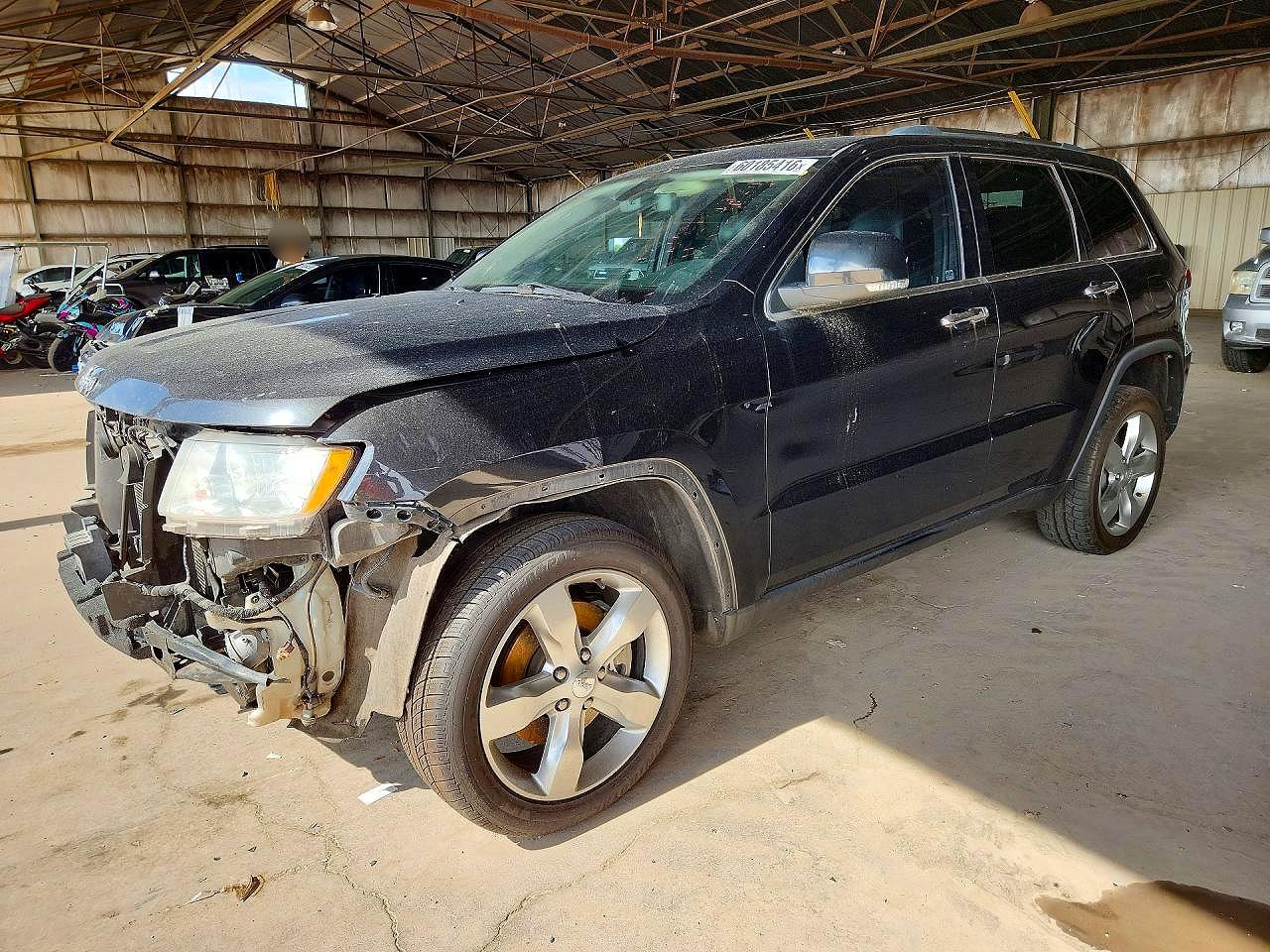 2011 Jeep Grand Cherokee Limited, VIN 1J4RR5GT3BC508257 — Front end