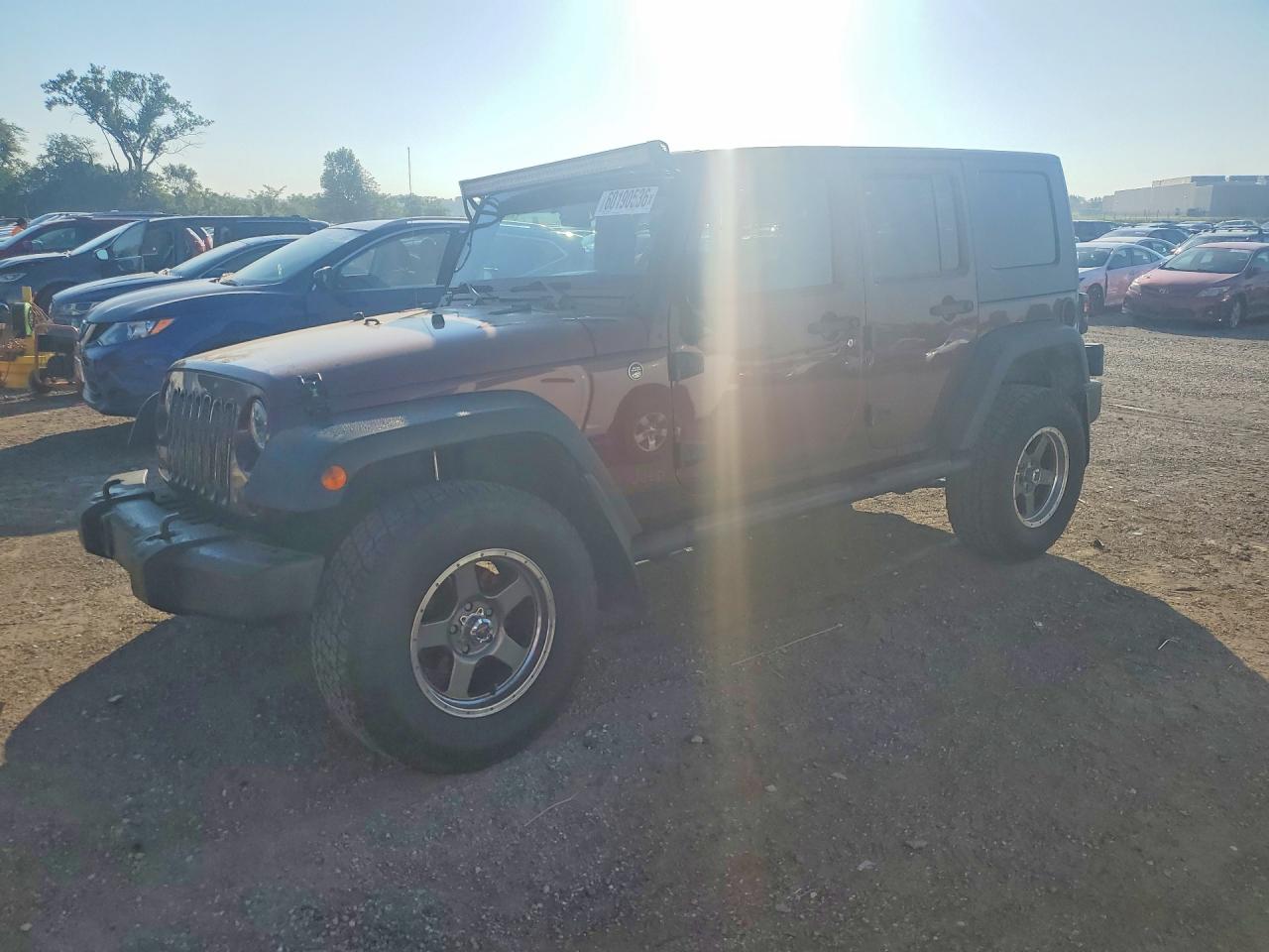 2008 Jeep Wrangler Unlimited X, VIN 1J4GA39118L635760 — Side