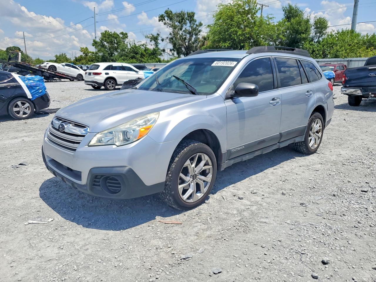 2013 Subaru Outback 2.5i, VIN 4S4BRBAC4D3254684 — Пожар в салоне