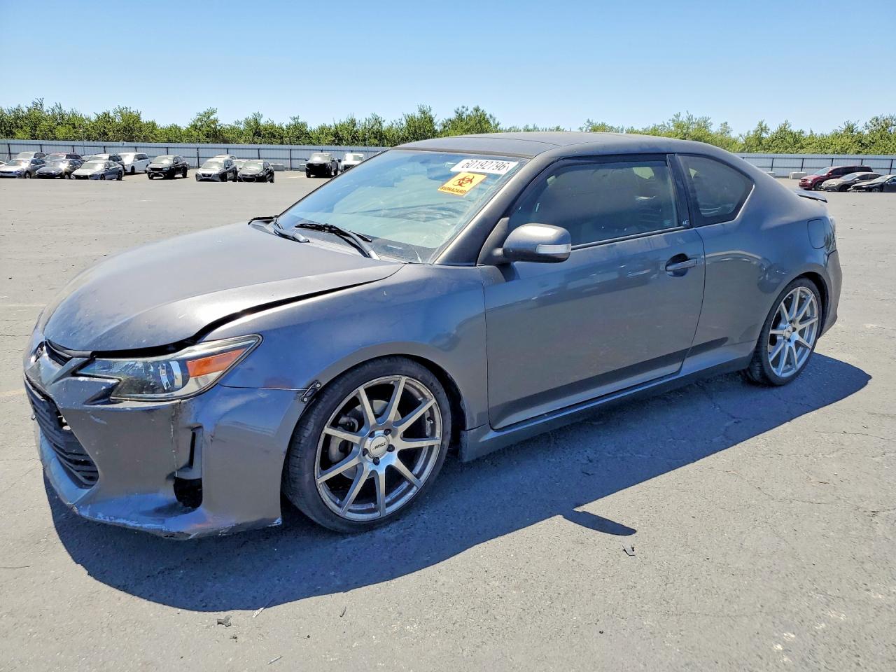 2014 Scion tC, VIN JTKJF5C74E3067238 — Front end