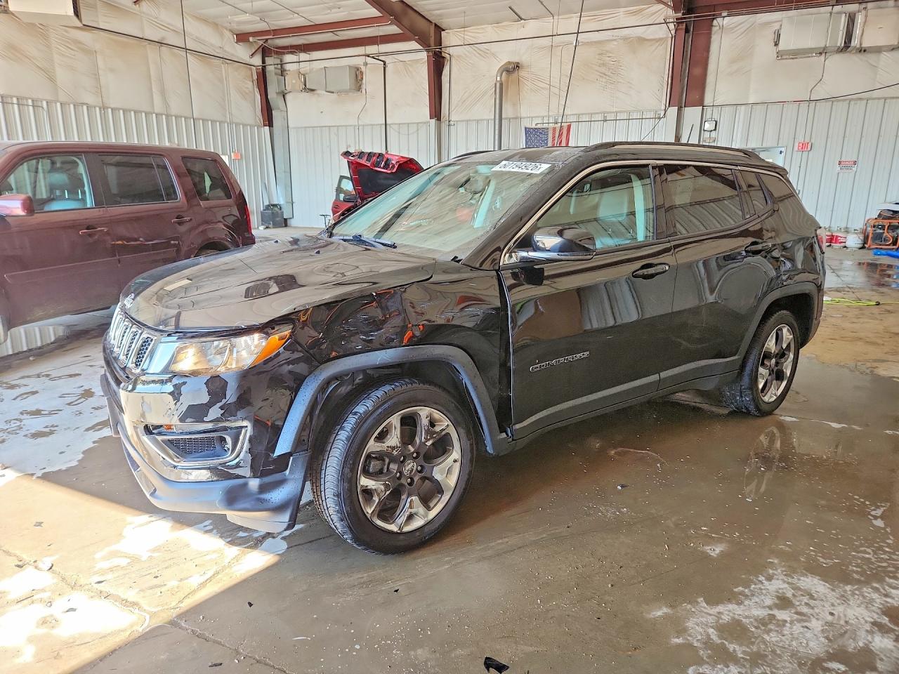 2019 Jeep Compass Limited, VIN 3C4NJDCB0KT673965 — Перед
