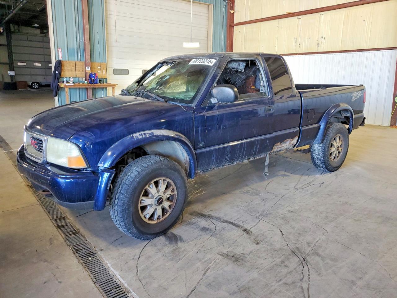 2002 GMC Sonoma SLS, VIN 1GTCT19W228246280 — Burn