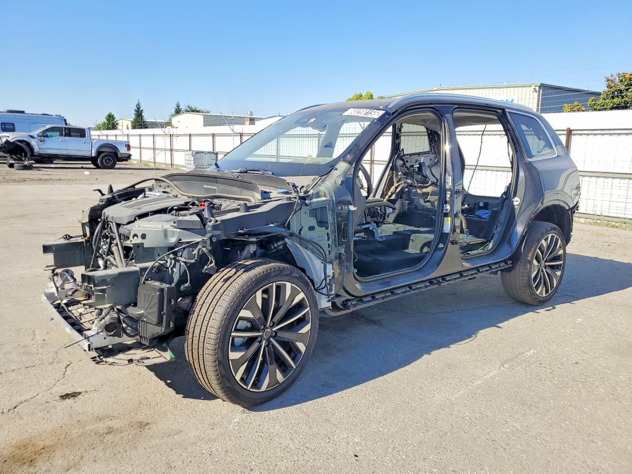 2026 Volvo XC90 Plus, VIN YV4M12PE8T1488928 — Stripped
