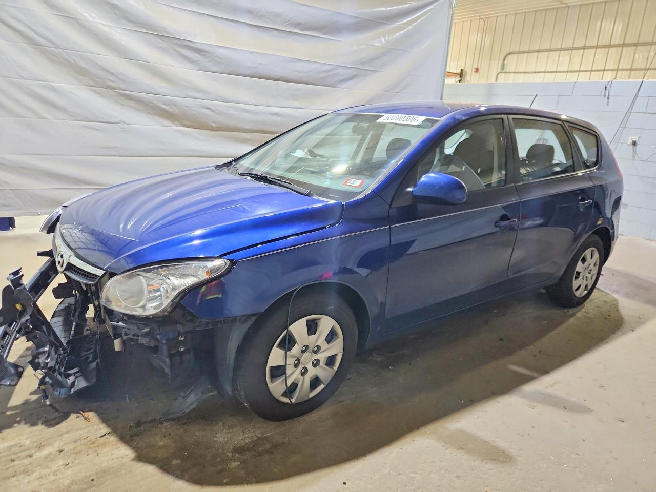 2011 Hyundai Elantra GLS, VIN KMHDB8AE2BU102699 — Front end