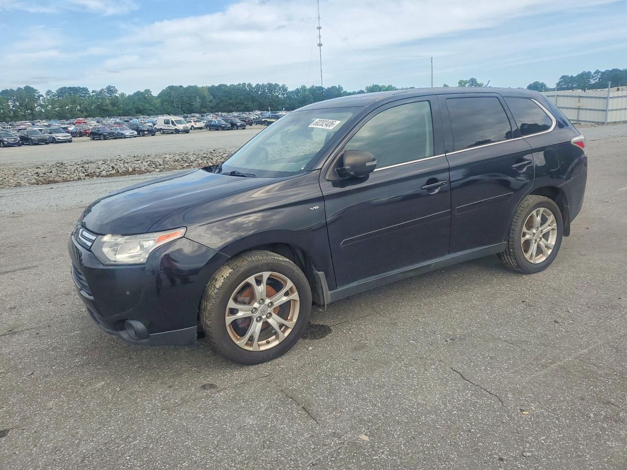 2014 Mitsubishi Outlander GT, VIN JA4JZ4AXXEZ001800 — Мелкие вмятины и царапины