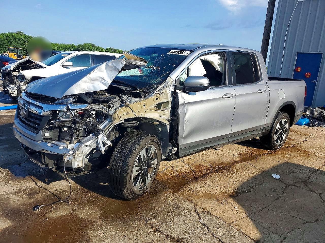 2020 Honda Ridgeline RTL, VIN 5FPYK3F55LB024275 — Front end