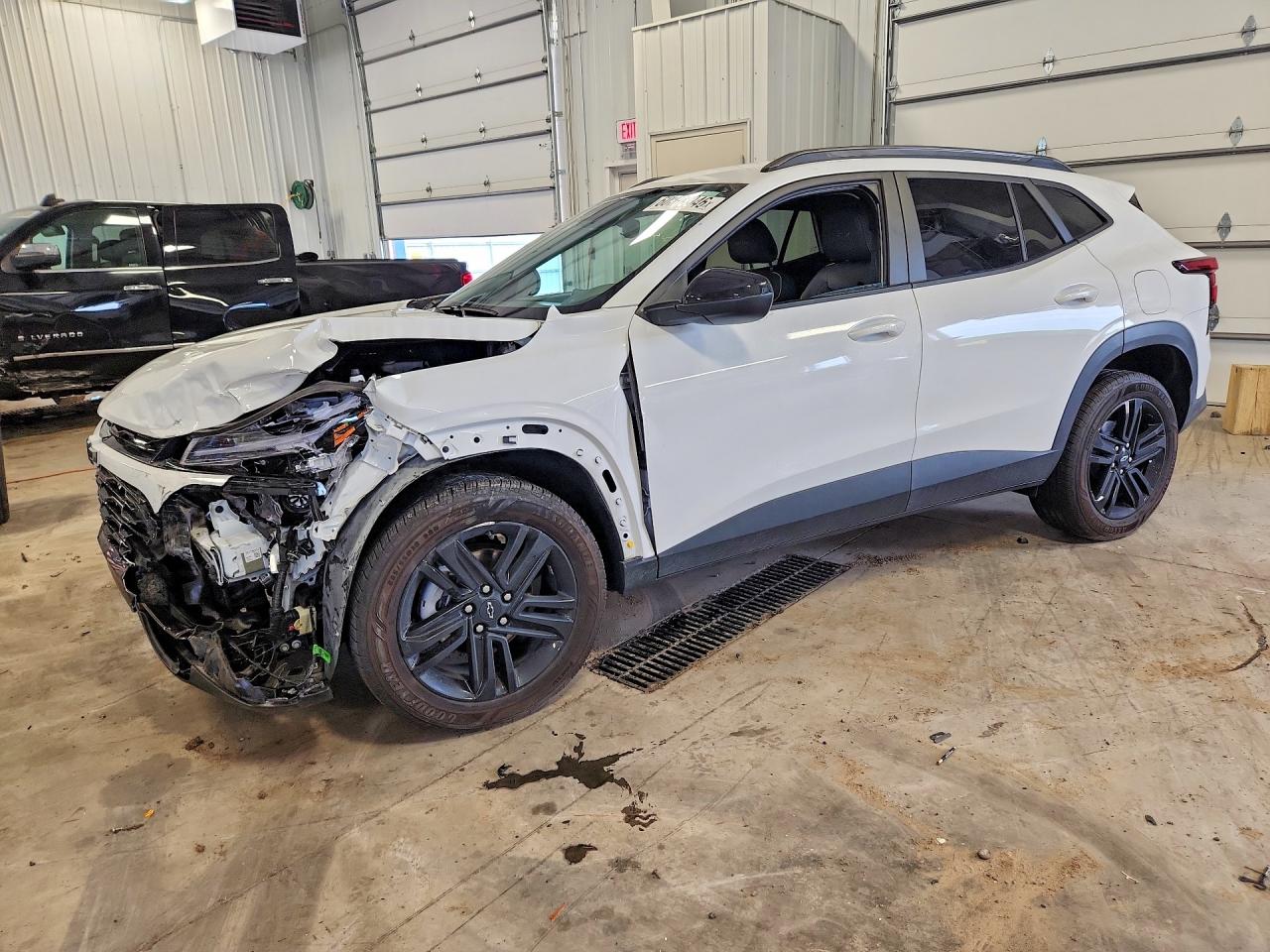 2025 Chevrolet Trax ACTIV, VIN KL77LKEP4SC221896 — Front end