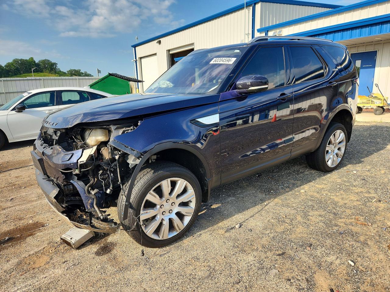 2018 Land Rover Discovery HSE, VIN SALRR2RK7JA053473 — Front end