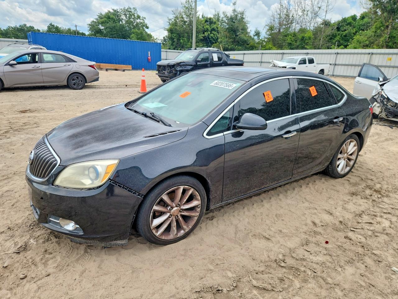 2015 Buick Verano Group, VIN 1G4PS5SK7F4173936 — Перед