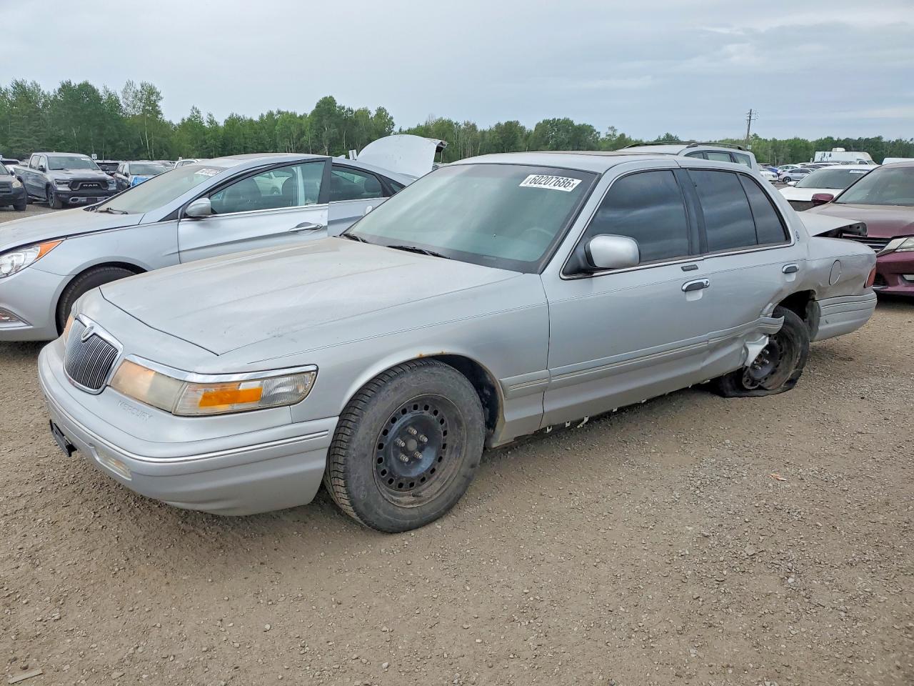 1996 Mercury Grand Marquis LS, VIN 2MELM75W2TX652243 — Бок