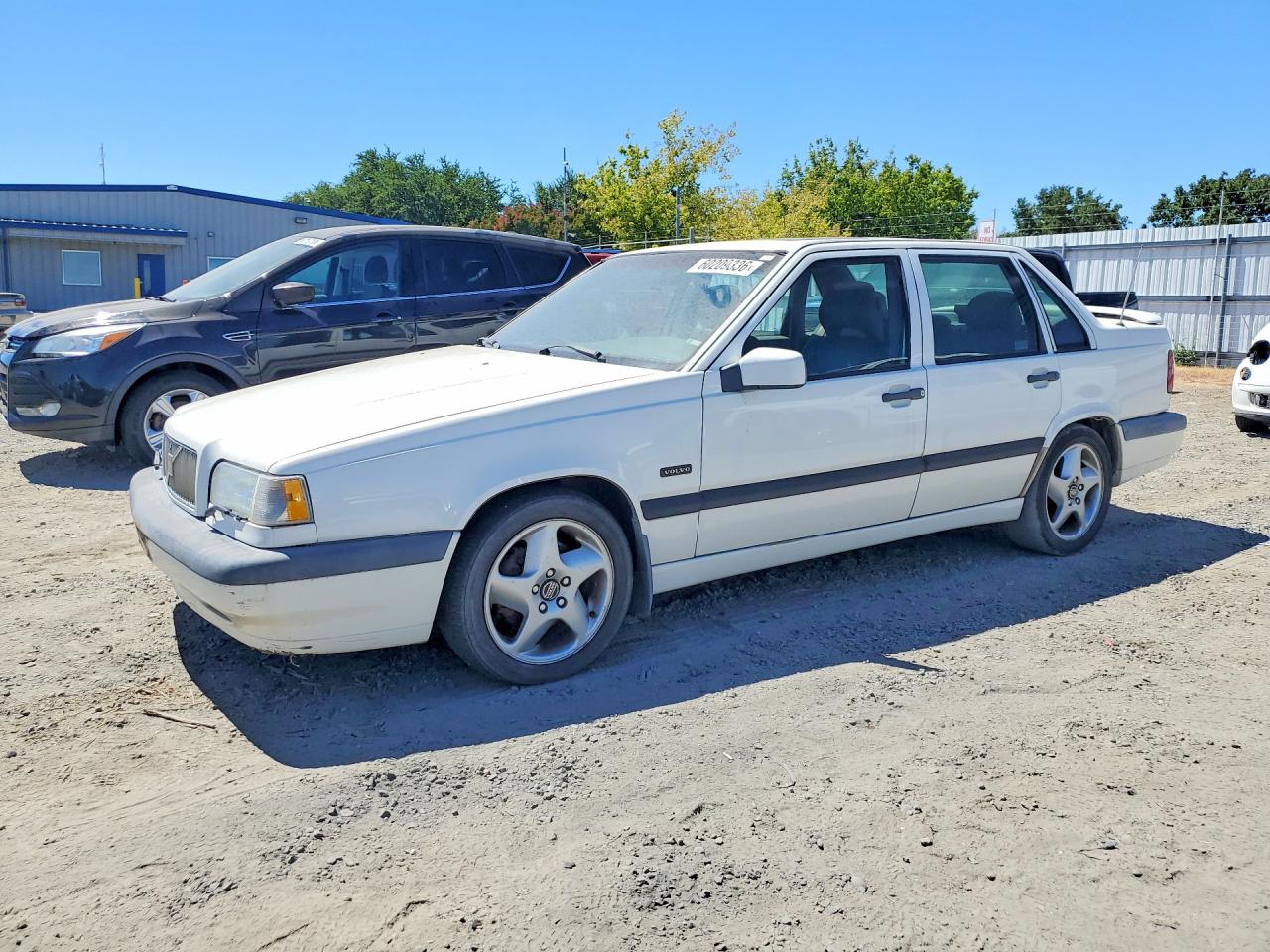 1995 Volvo 850, VIN YV1LS5715S1245810 — Перед