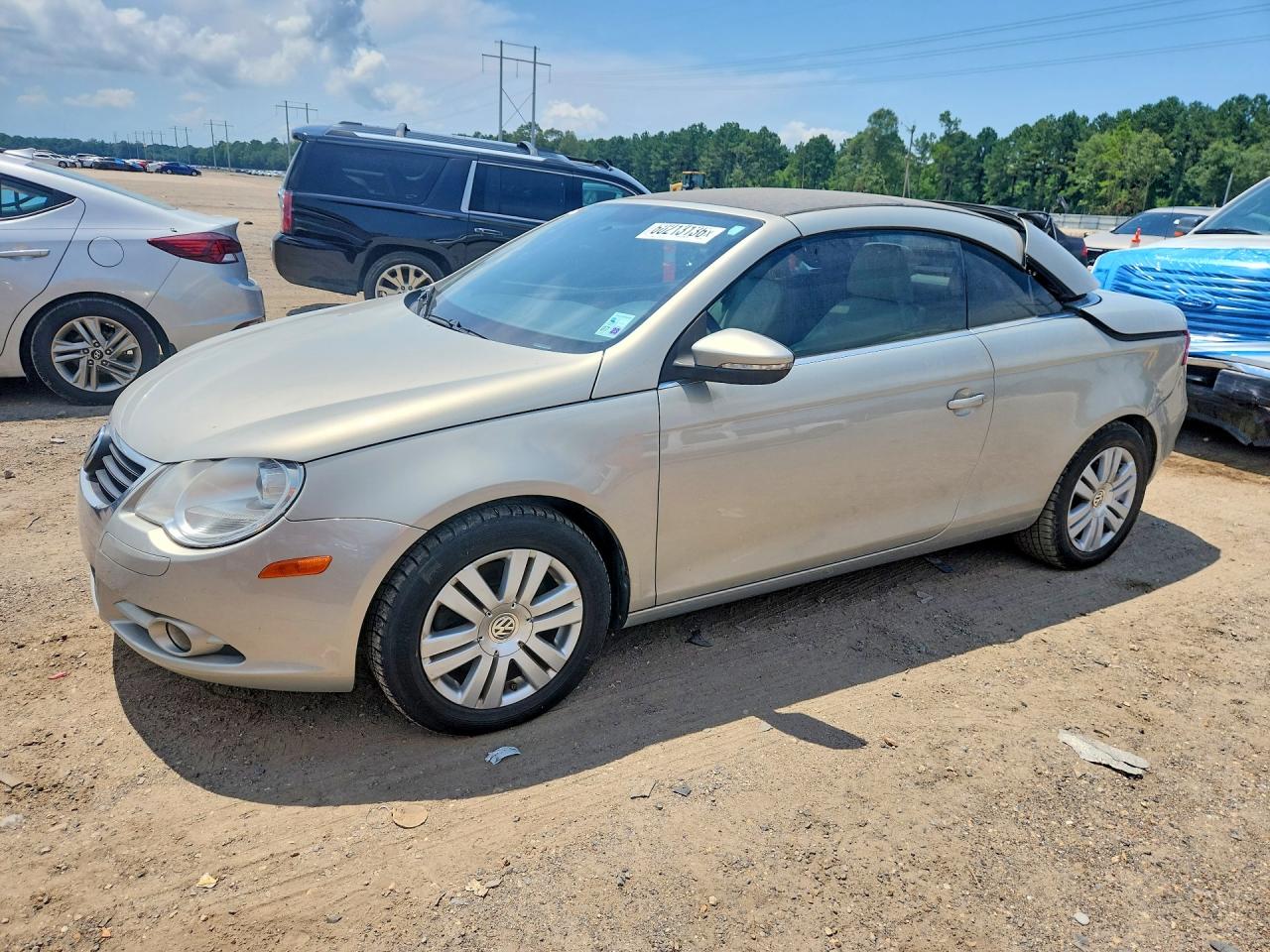 2009 Volkswagen Eos Komfort, VIN WVWBA71F99V014366 — Roof