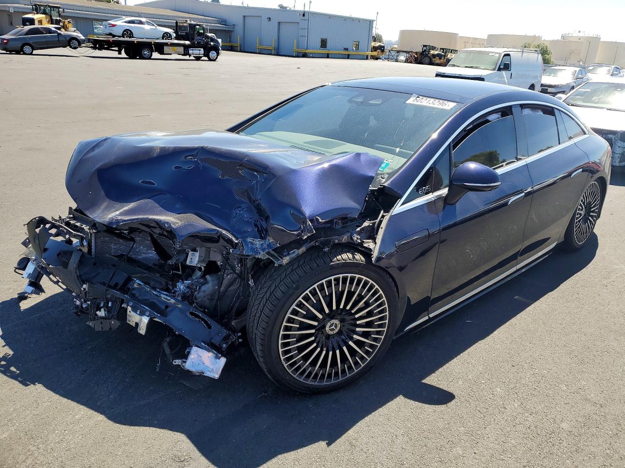 2022 Mercedes-Benz EQS 450+, VIN W1KCG2DB2NA008477 — Front end