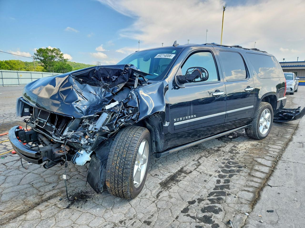 2011 Chevrolet Suburban LTZ, VIN 1GNSKKE34BR372609 — Front end