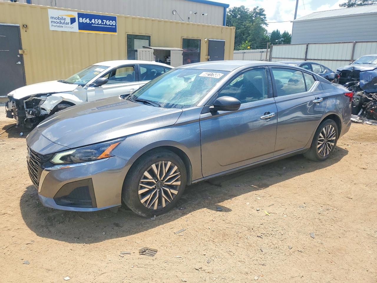 2024 Nissan Altima SV, VIN 1N4BL4DV2RN381031 — Front end
