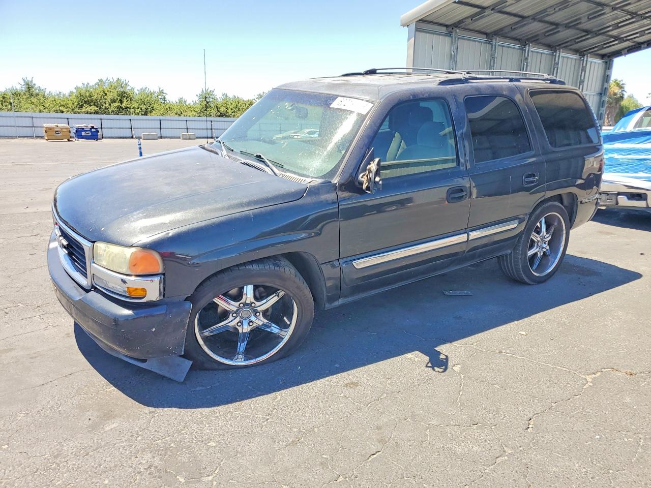 2003 GMC Yukon SLE, VIN 1GKEC13VX3R311711 — Бок