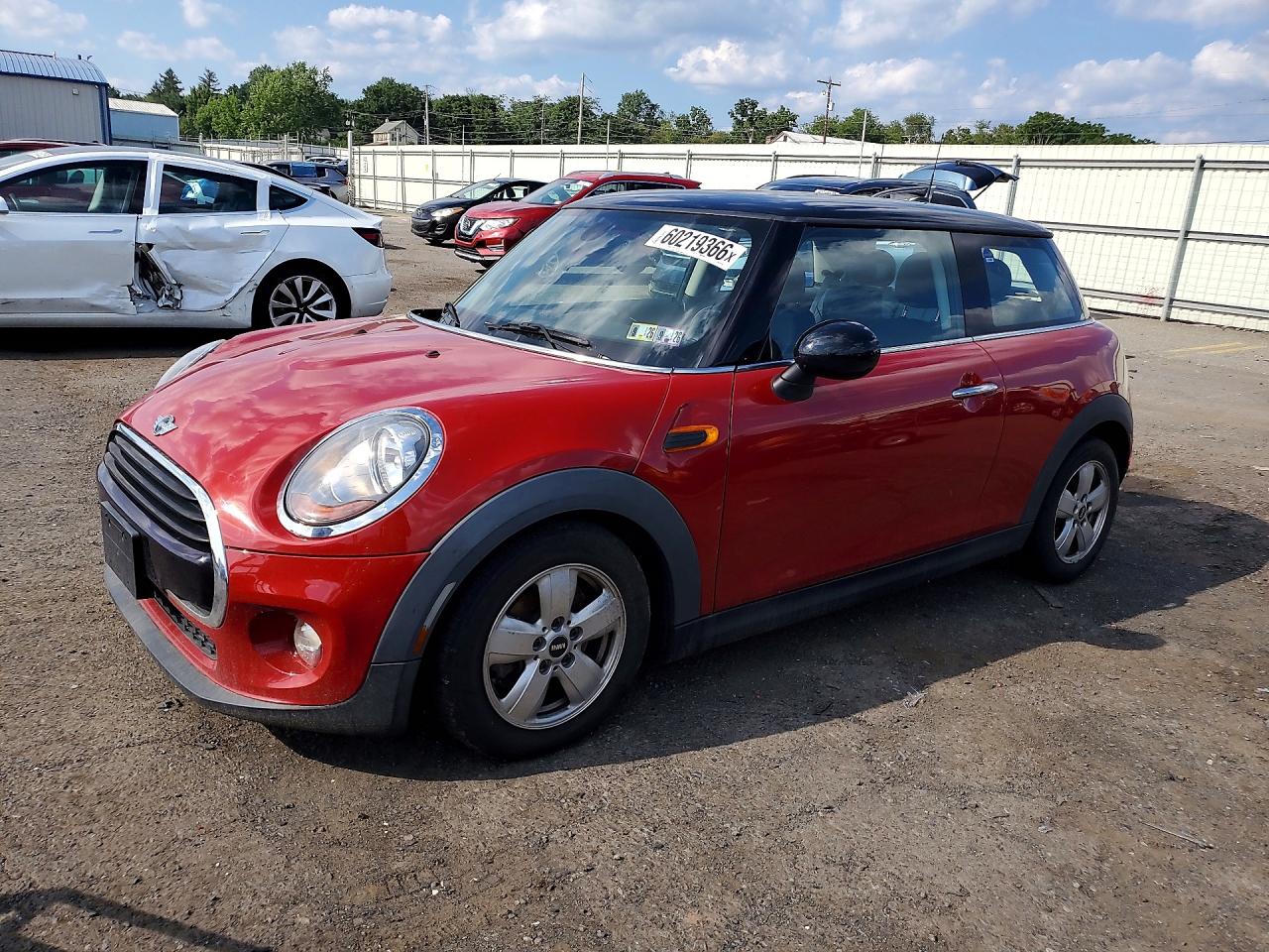 2018 MINI Hardtop Cooper, VIN WMWXP5C52J2H28911 — Front end