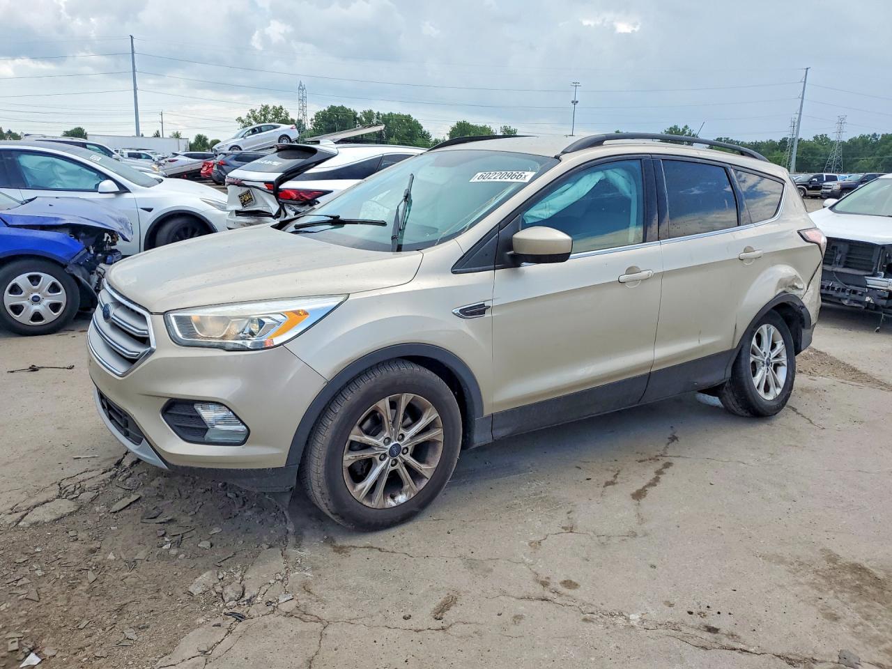 2017 Ford Escape SE, VIN 1FMCU0GD7HUA91696 — Side