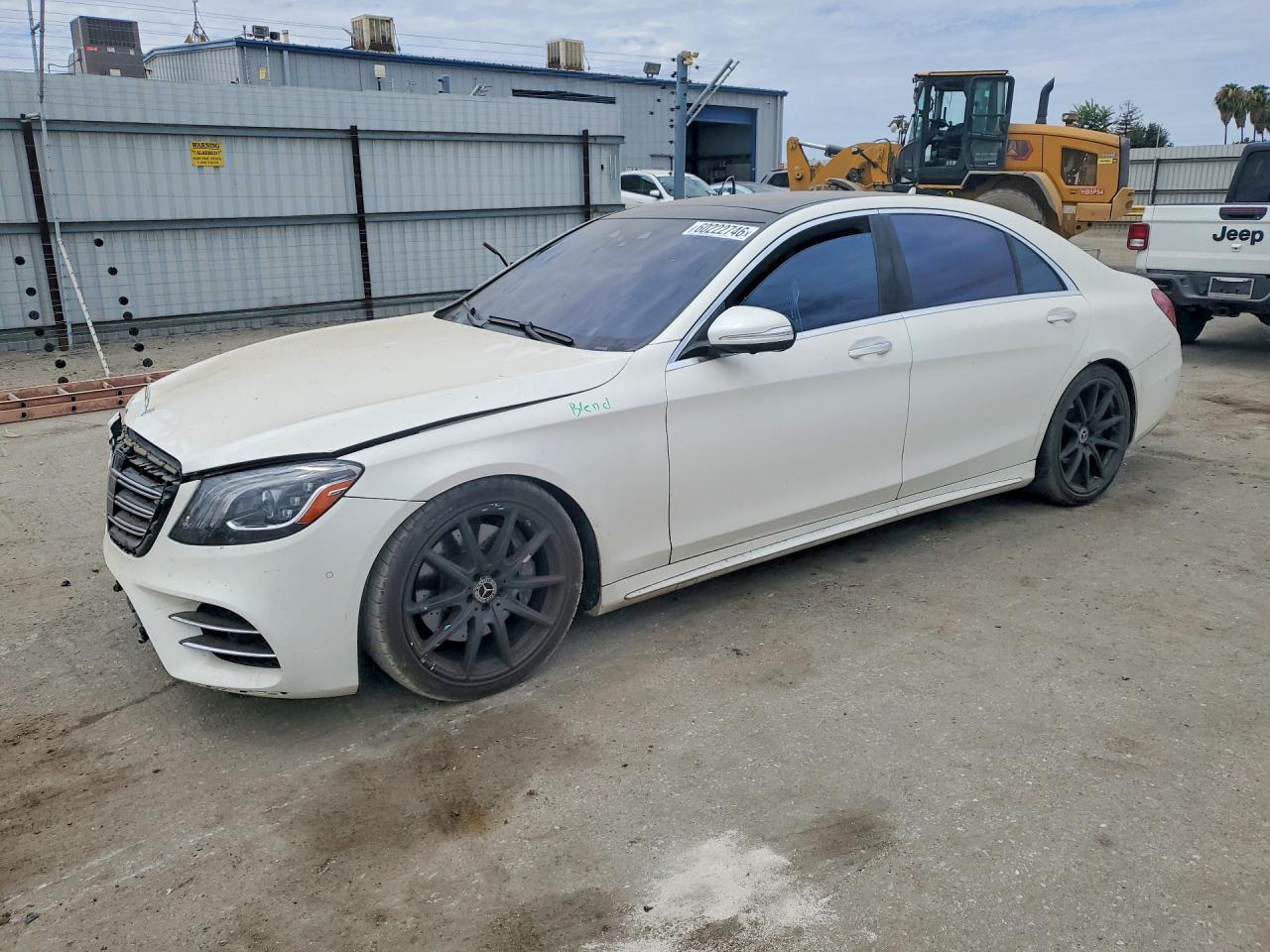2018 Mercedes-Benz S 560, VIN WDDUG8DB8JA410392 — Front end