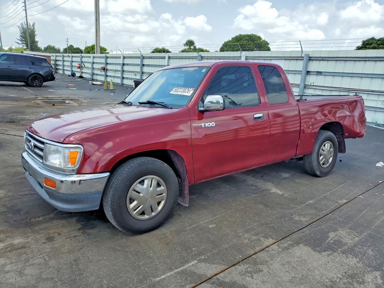 1997 Toyota T100 DX, VIN JT4TN12D3V0037801 — Rear end