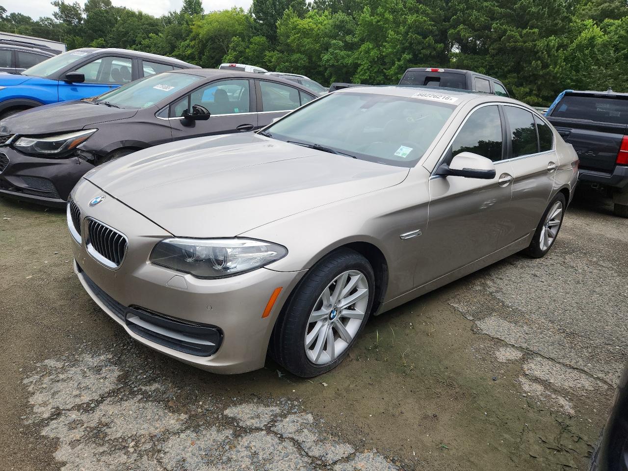 2014 BMW 5 Series 535i xDrive, VIN WBA5B3C54ED536620 — Minor dents and scratches