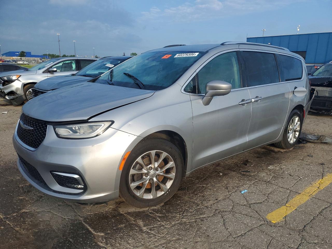 2021 Chrysler Pacifica Touring L, VIN 2C4RC1BG9MR510177 — Rear end